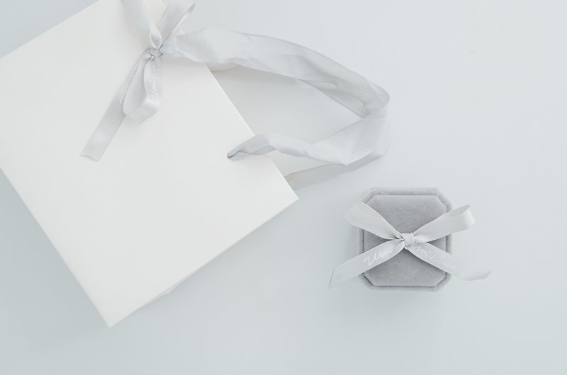 品牌戒指盒 礼物袋 加购 - 纸盒/包装盒 - 纸 白色