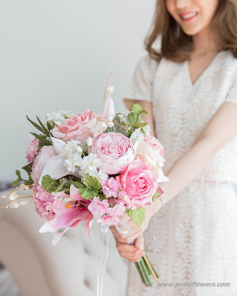 Japanese Pink Lily Bridal Bouquet - 木工/竹艺/纸艺 - 纸 粉红色