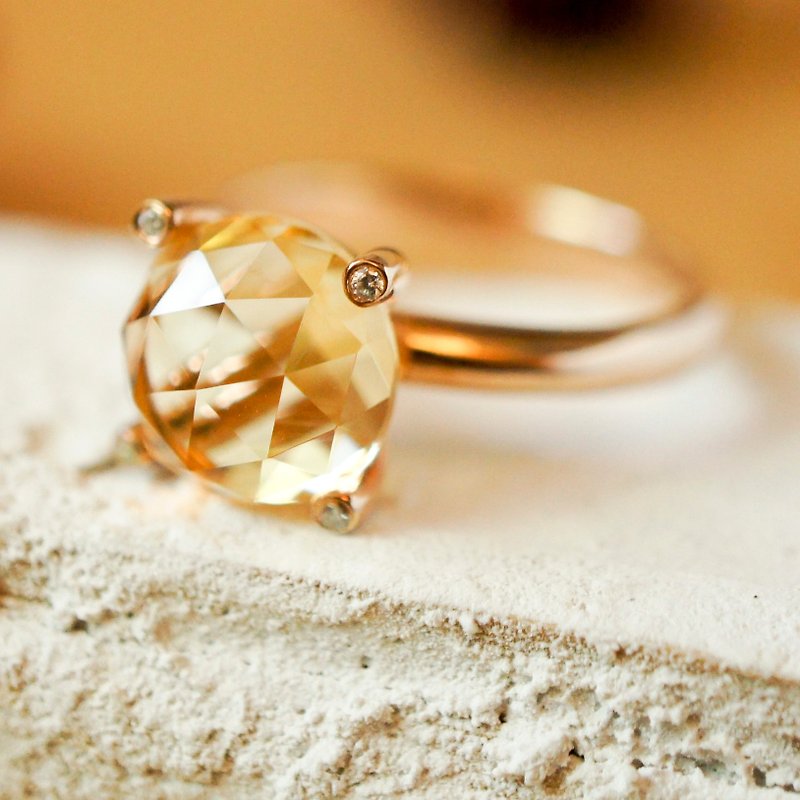 直率 - 9mm 圆形卜面切角柠檬晶纯银电18K玫瑰金戒指 - 戒指 - 宝石 黄色