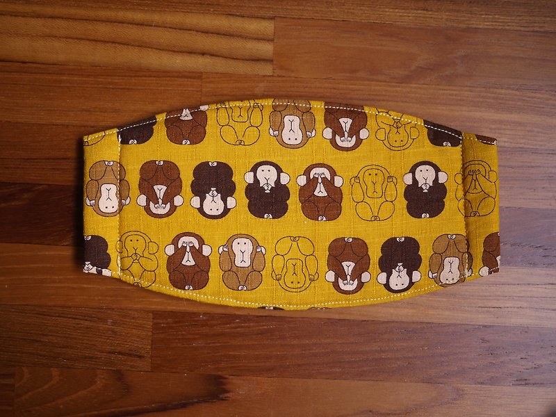 日常必备小物手作口罩=日本布料=有礼貌的小猴子=芥末黄 - 口罩 - 棉．麻 黄色