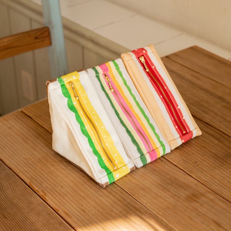 三角のサンドイッチポーチ ver.1 - 化妆包/杂物包 - 棉．麻 白色