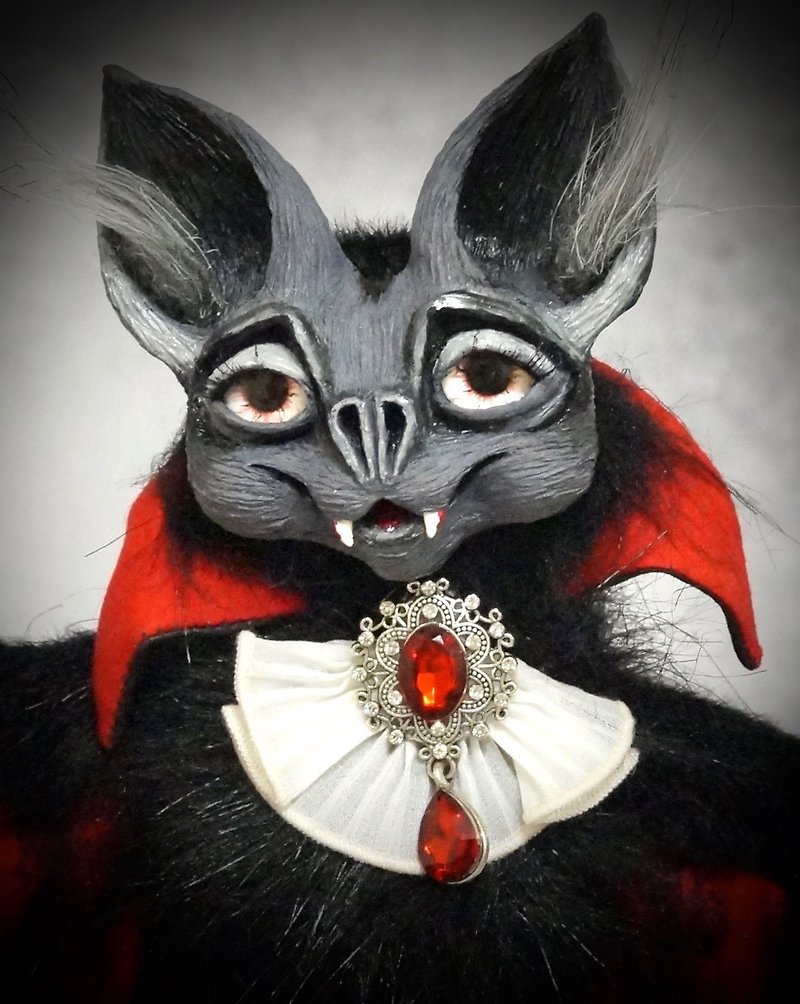 德古拉伯爵是一款手工制作的毛绒玩具   蝙蝠    吸血鬼 - 玩偶/公仔 - 其他材质 红色