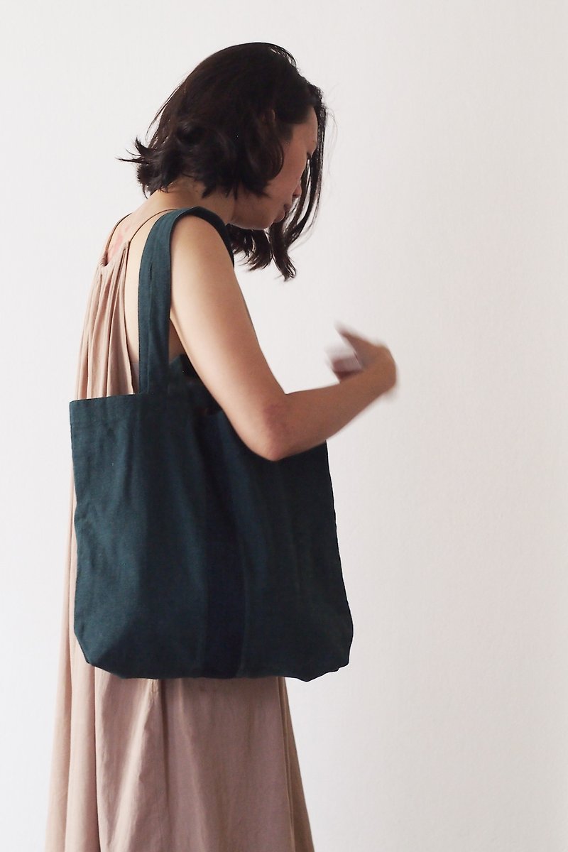 Minimal Style Tote Bag – Deep Blue Grey with Dark Blue Strip - 其他 - 棉．麻 蓝色