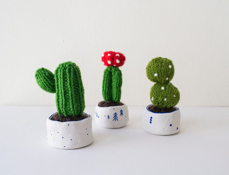 Miniature Knitted Cacti - home decor - 植栽/盆栽 - 其他材质 绿色