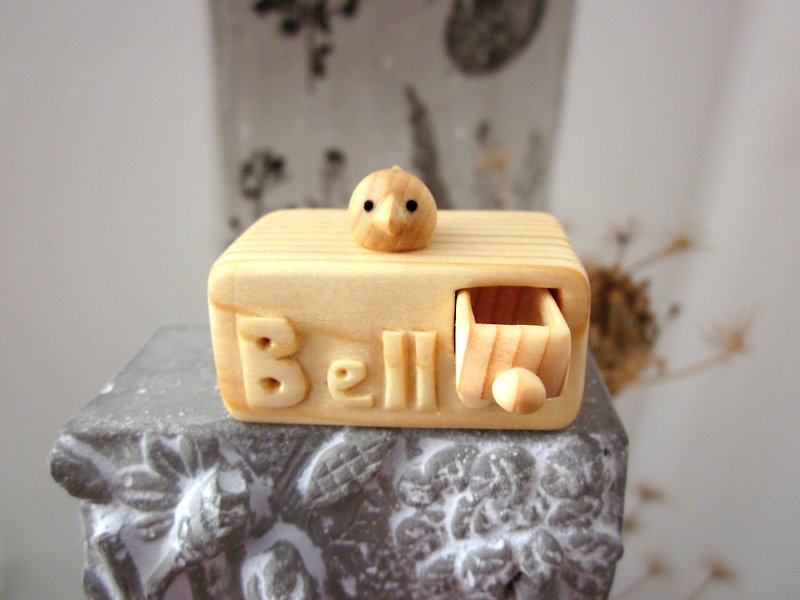 Miniature wooden drawer with little bird personalized with - 摆饰 - 木头 