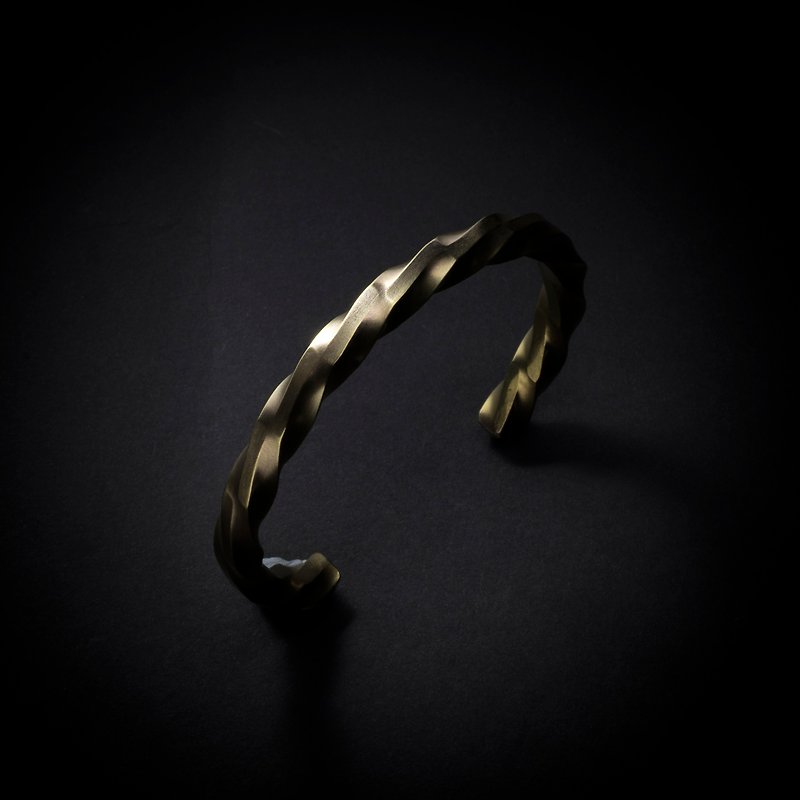 螺旋闪电纹手环 925纯银/黄铜 手工锻造 厚实简约 5mm - 手链/手环 - 贵金属 银色