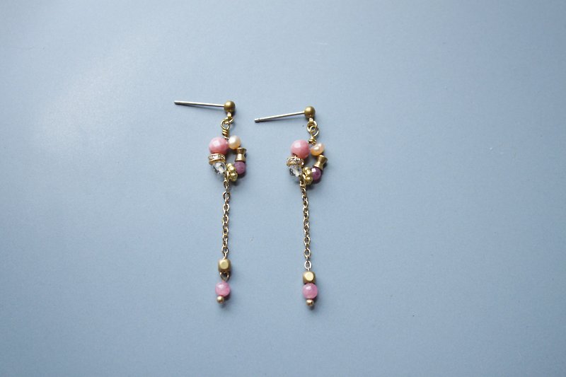 │小花园│耳环(花束版)-玫瑰石 - 耳环/耳夹 - 其他金属 粉红色