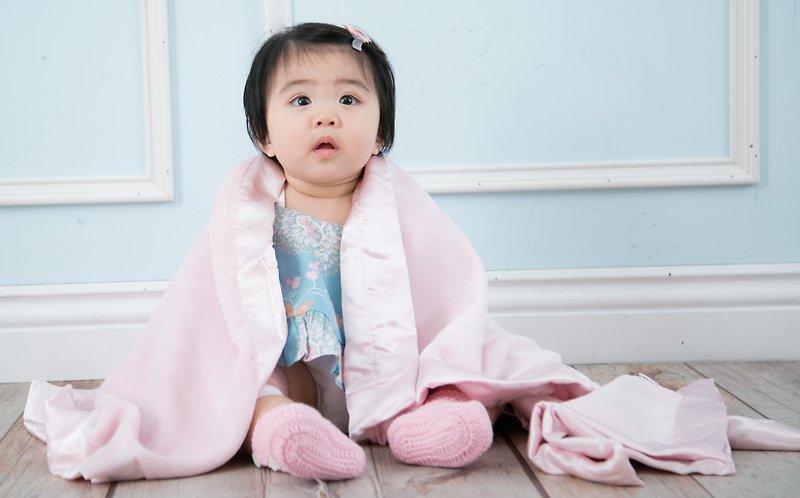超柔软双面材质 绒面缎面 顶级携带毯婴儿毯 粉色 - 婴儿床上用品 - 聚酯纤维 