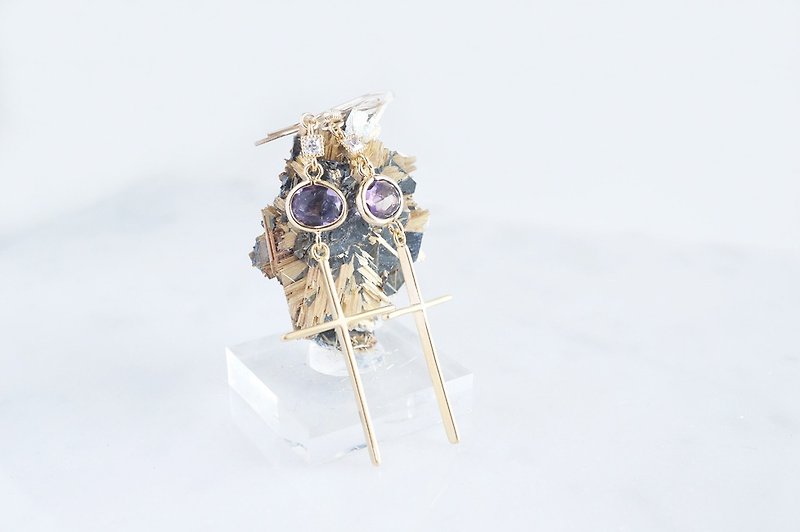【14KGF】Cross Earrings,- Amethyst&Cubic Zirconia - - 耳环/耳夹 - 玻璃 紫色