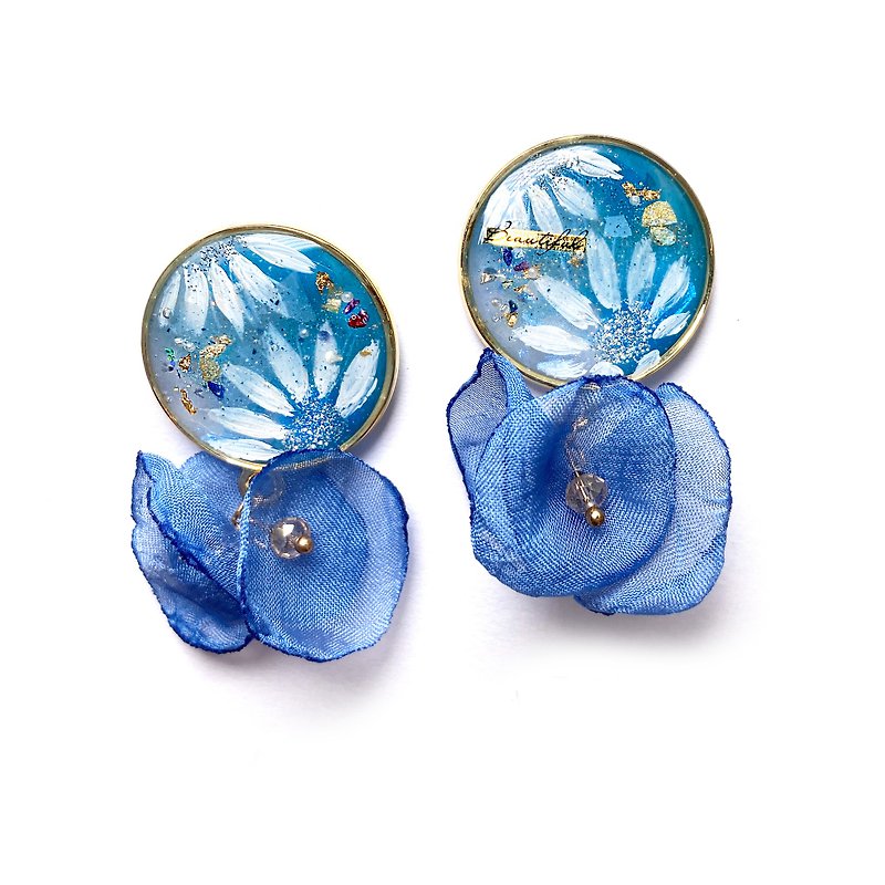 *限量*日本树脂手绘 蓝色花朵耳环(可改夹) - 耳环/耳夹 - 树脂 蓝色