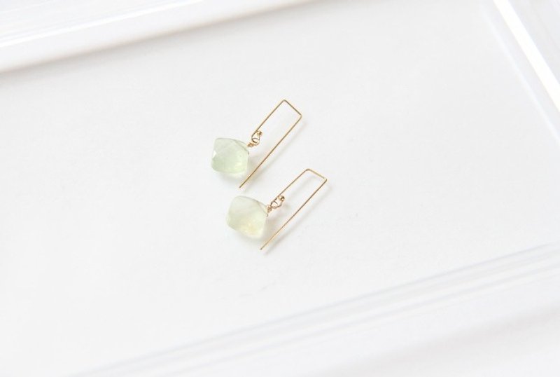 葡萄石耳环 / Prehnite Gemstone 14K GF earring - 耳环/耳夹 - 宝石 绿色