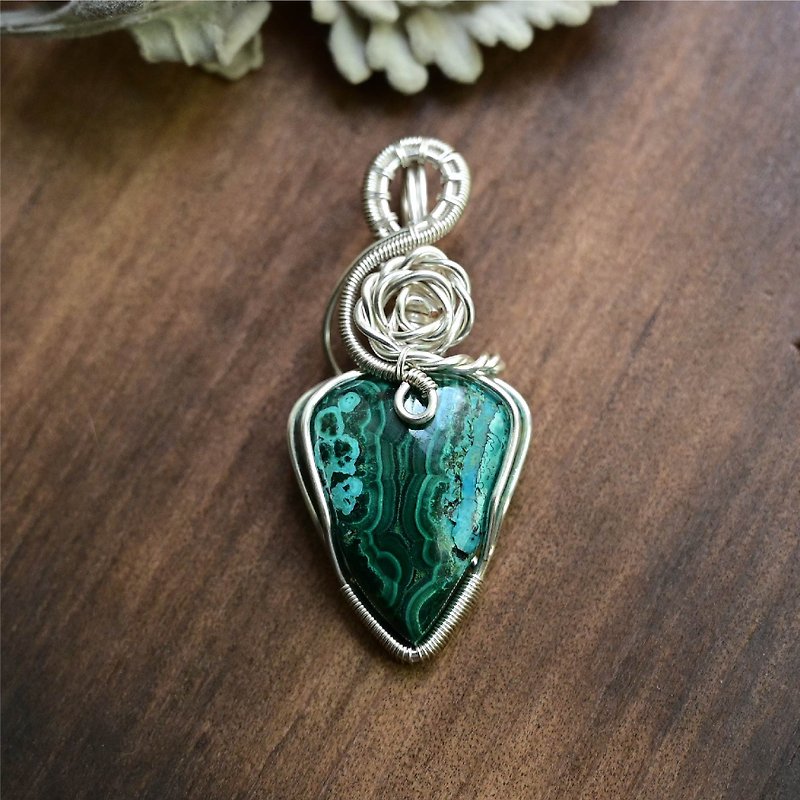 地球之爱 硅化孔雀石艺术铜线编织项链 - 项链 - 宝石 绿色