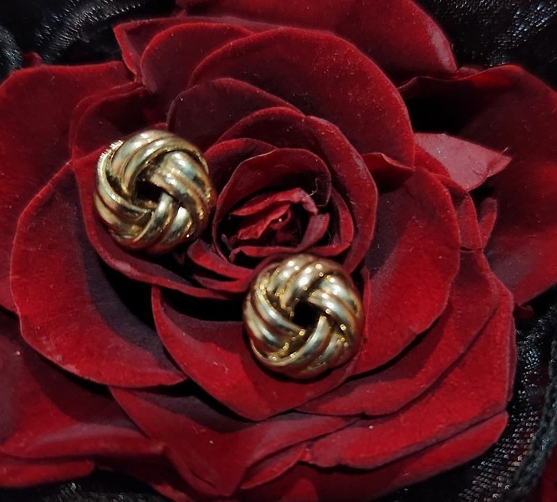 优雅浪漫绳结镀金耳环【毕业礼物】 - 耳环/耳夹 - 贵金属 金色