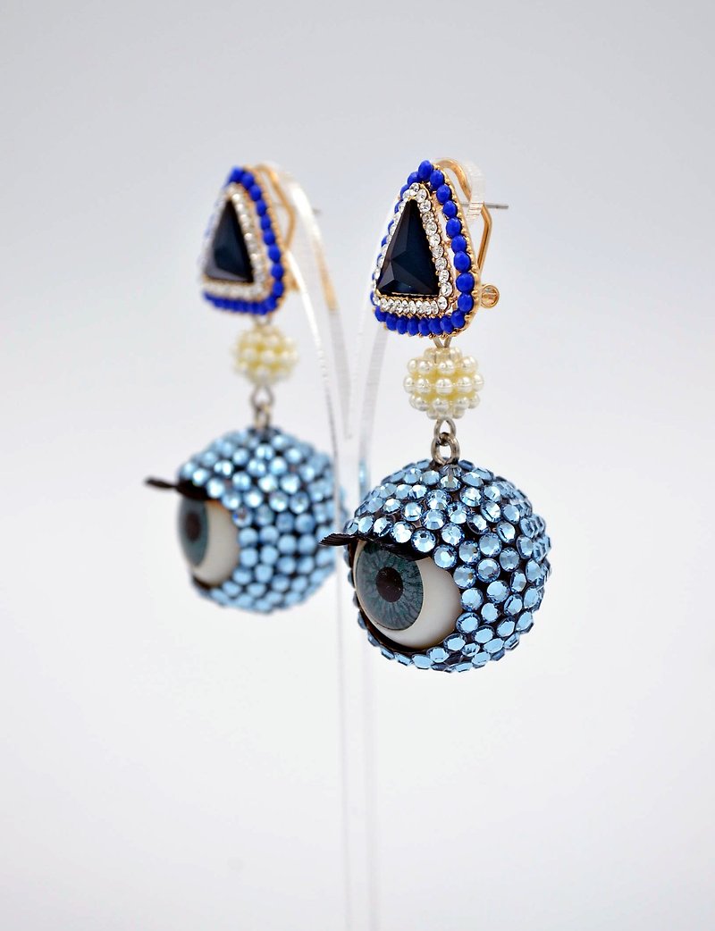 天蓝色石 施华洛水晶球 眼珠耳环 20mm 眨眼 睡眼 眼球  - 耳环/耳夹 - 其他金属 蓝色