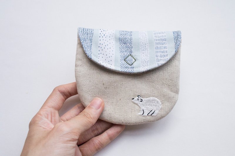 北極熊 Polar Bear Embroidered Linen Wee Pouch - 零钱包 - 棉．麻 多色