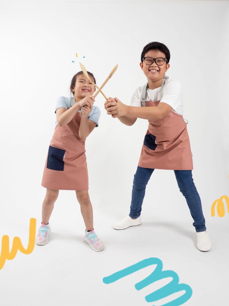 棉．麻 围裙 粉红色 - Pebble Kids Apron (Rose Pink, Pink) 嬰兒圍裙