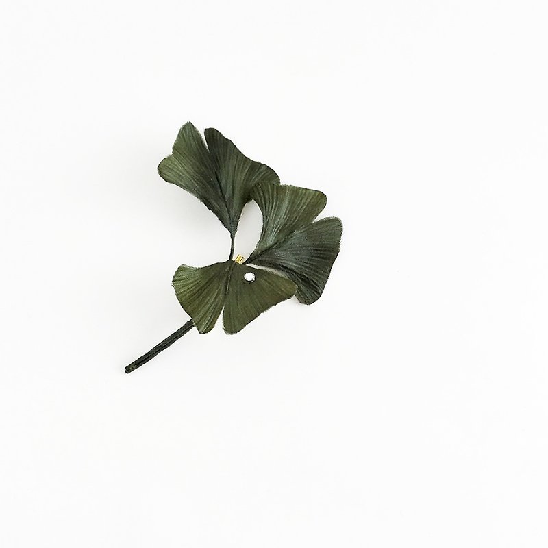 Corsage : 秋いちょうの葉 (深グリーン) - 胸花/手腕花 - 丝．绢 绿色