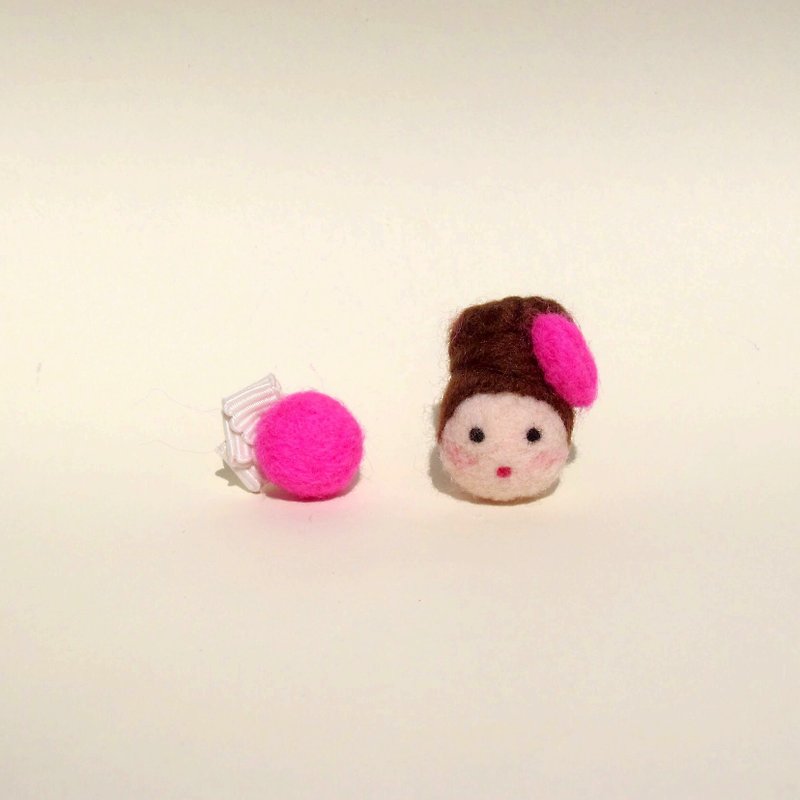 毛毛头 Lucy B 耳环 - 耳环/耳夹 - 羊毛 粉红色