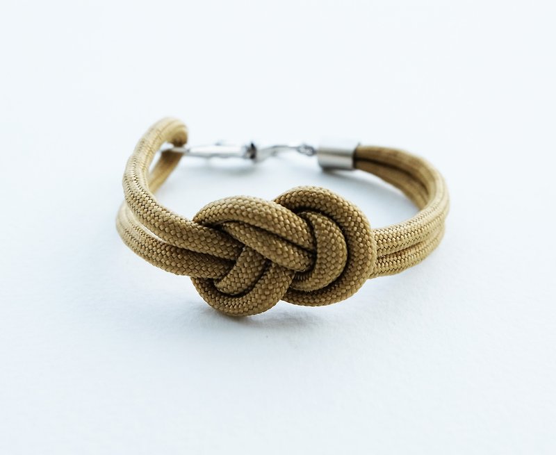 Paracord infinity-knot with metal clip bracelet in KAKI BROWN - 手链/手环 - 其他材质 咖啡色