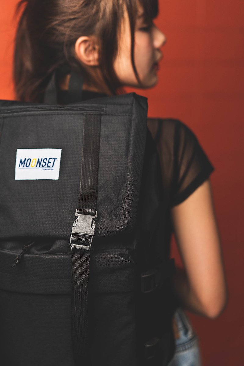 Large Backpack - 后背包/双肩包 - 尼龙 黑色