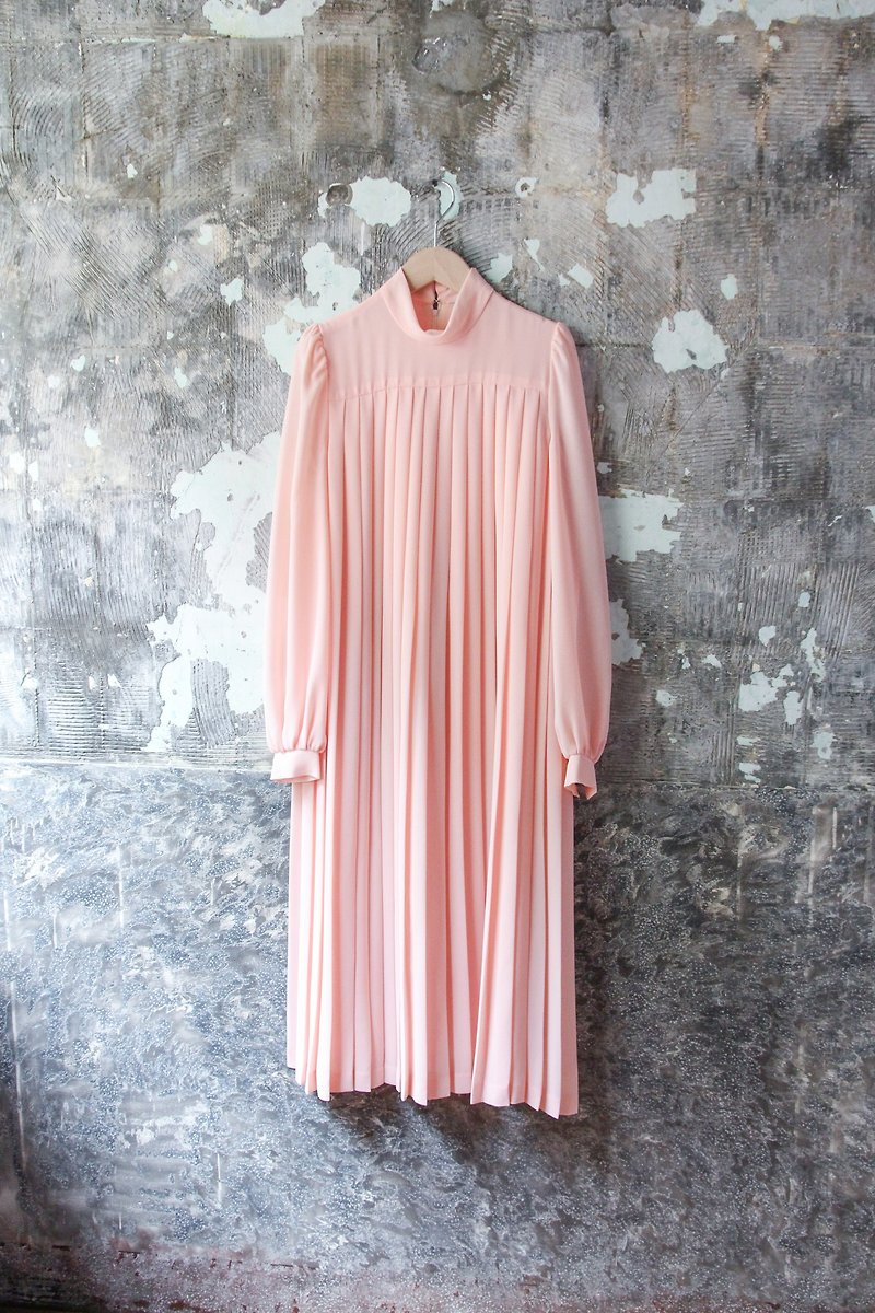 袅袅百货公司-Vintage 日本小高领百折粉色洋装 - 洋装/连衣裙 - 其他材质 