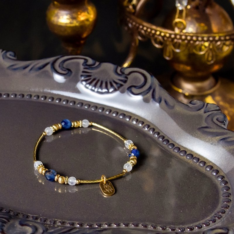 海边的曼彻斯特 // C1243蓝晶白月光黄铜手链 - 手链/手环 - 宝石 