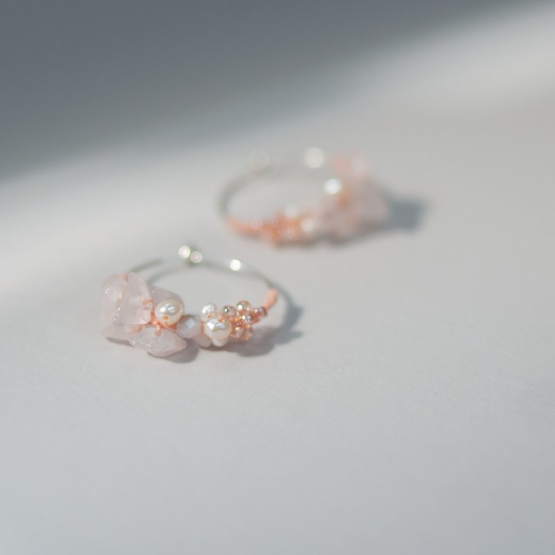 粉色 大花圈 拼配水晶珠串耳圈耳环 - 耳环/耳夹 - 水晶 粉红色