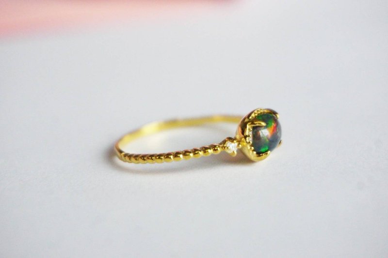 Natural Black Opal Silver Ring - 戒指 - 纯银 黑色