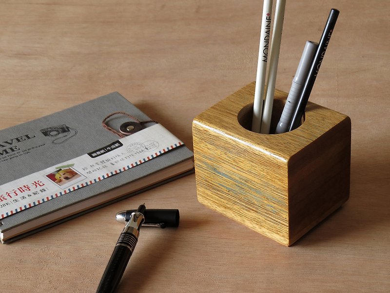 HO MOOD 木拼系列—千层派(充填版) 原木笔筒 - 笔筒/笔座 - 木头 咖啡色