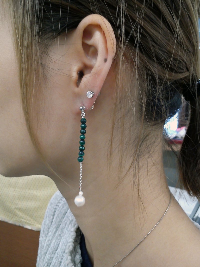 925纯银配淡水珍珠及孔雀石(Malachite)耳环 自家设计及手工制 - 耳环/耳夹 - 其他金属 绿色