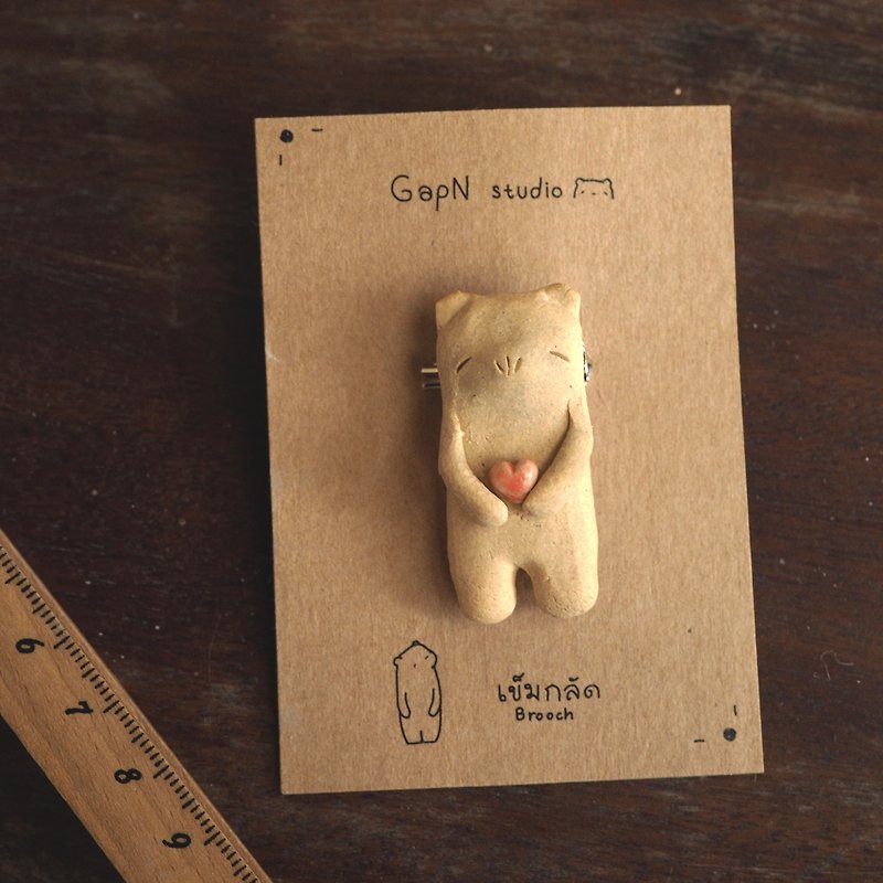 Bears little heart ceramics brooch - 徽章/别针 - 陶 粉红色