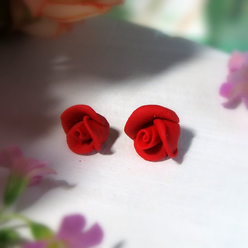 玫瑰花园 -  红玫瑰耳环 - 耳环/耳夹 - 其他材质 红色