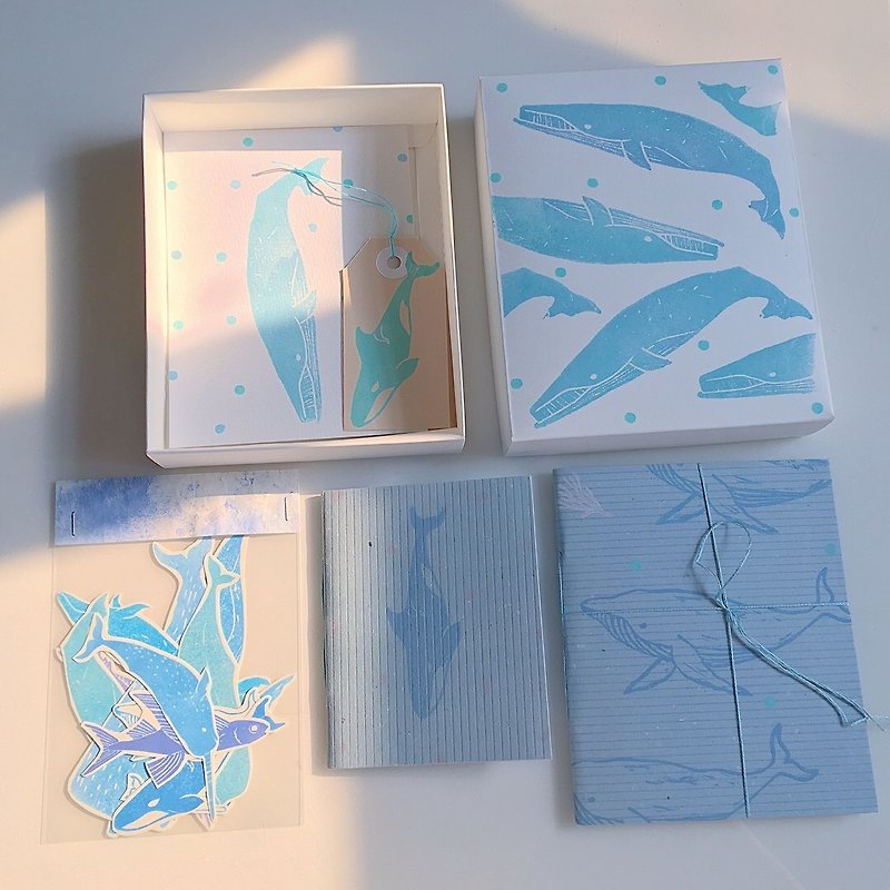 鲸鱼文具箱 礼物盒 褔袋 5件入 - 笔记本/手帐 - 纸 蓝色