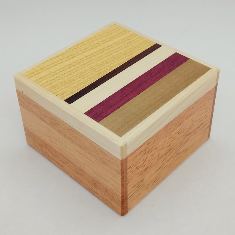 １４回仕掛け　正方形秘密箱天然木　からくり箱　パズル箱　箱根細工 - 其他 - 木头 