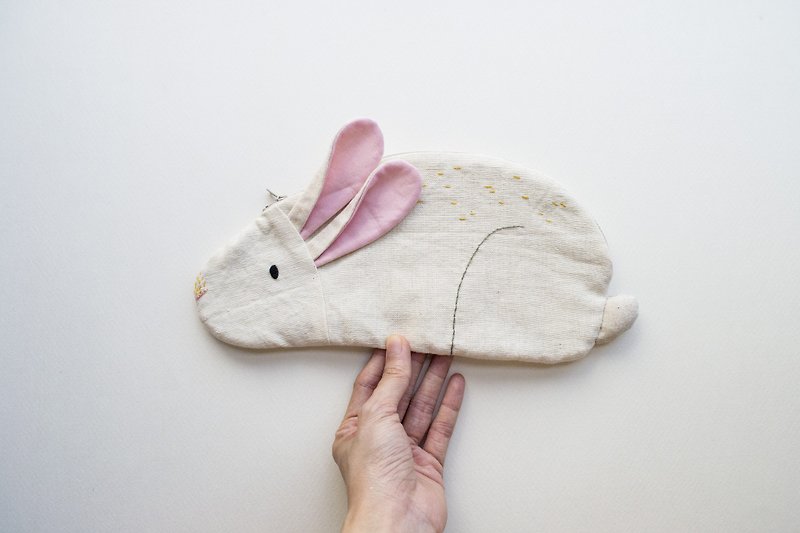 白兔 Bunny Loaf 拉链袋 - 象牙色 - 其他 - 棉．麻 白色