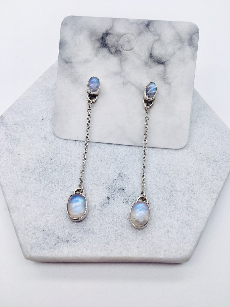 月光石925纯银双宝石气质风格耳环 尼泊尔手工镶嵌制作 - 耳环/耳夹 - 宝石 蓝色