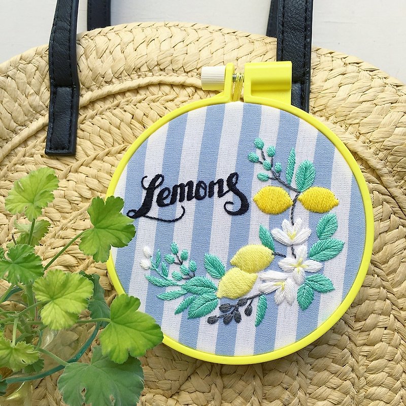レモンとオリーブ 刺繍枠キット - 编织/刺绣/羊毛毡/裁缝 - 绣线 黄色