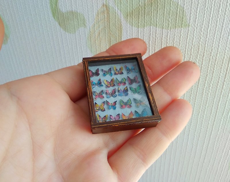 1:12 scale.Collection of butterflies under glass for dollhouses. - 玩偶/公仔 - 其他材质 