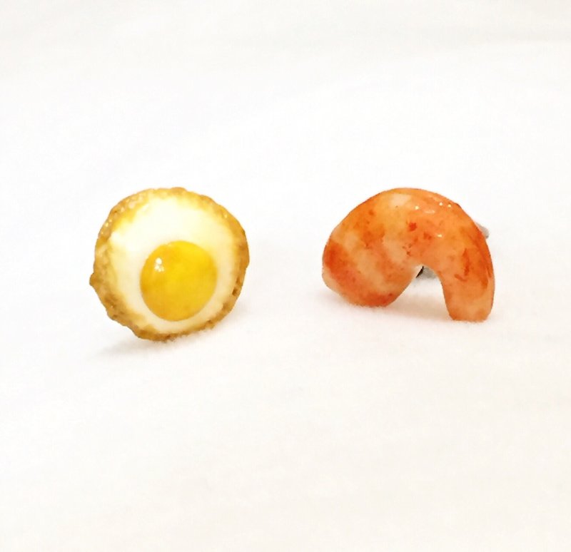 煎蛋&虾仁耳环(两个一组)(可改耳夹式) - 耳环/耳夹 - 粘土 多色