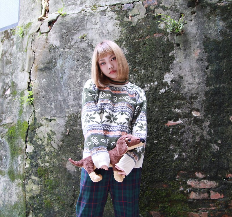 Back to Green:: 图腾遍布  vintage sweater （ST-07） - 女装休闲/机能外套 - 棉．麻 透明