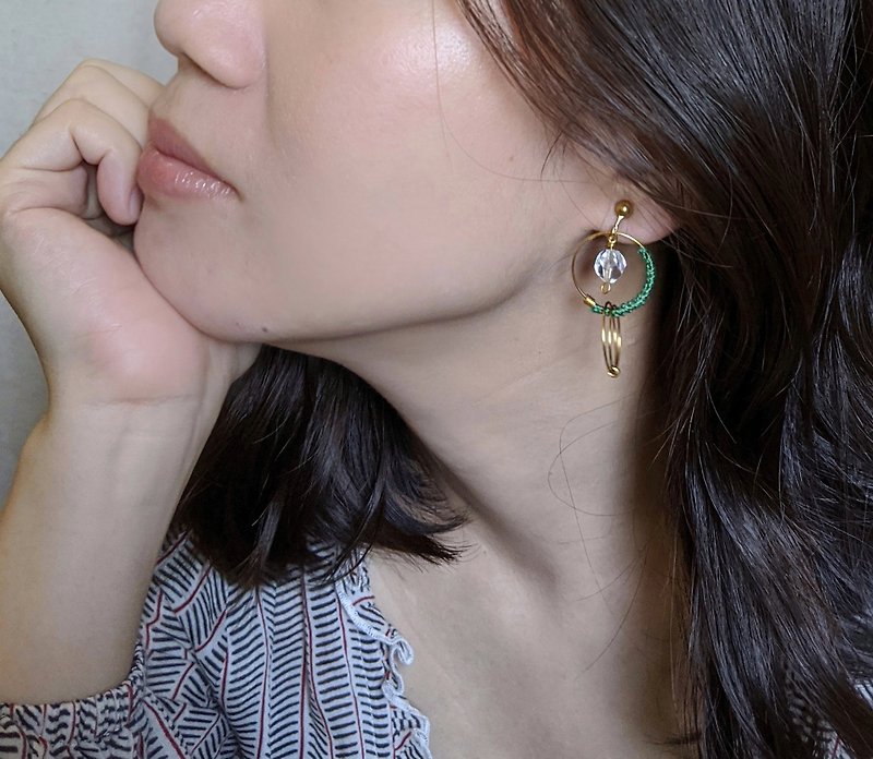 日光 翠绿 - 黄铜编织耳环 - 耳环/耳夹 - 铜/黄铜 绿色