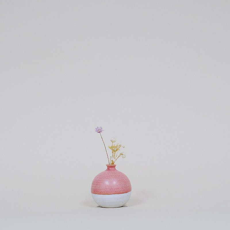 手工陶瓷迷你花器 - 西柚粉 - 花瓶/陶器 - 瓷 粉红色