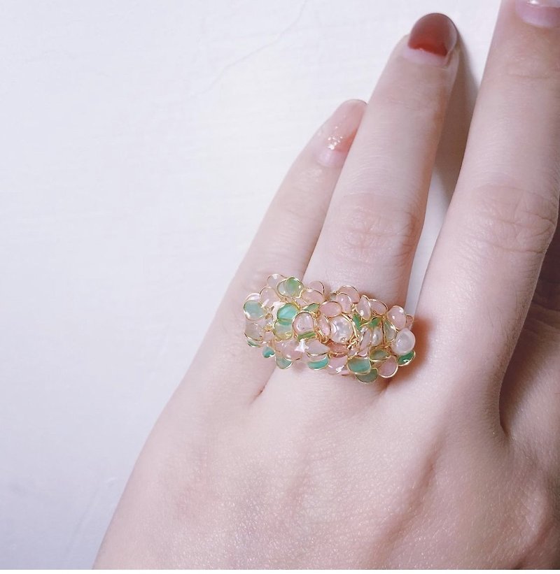 梦露的花瓣戒指∣ 经典粉绿 - 戒指 - 其他材质 粉红色