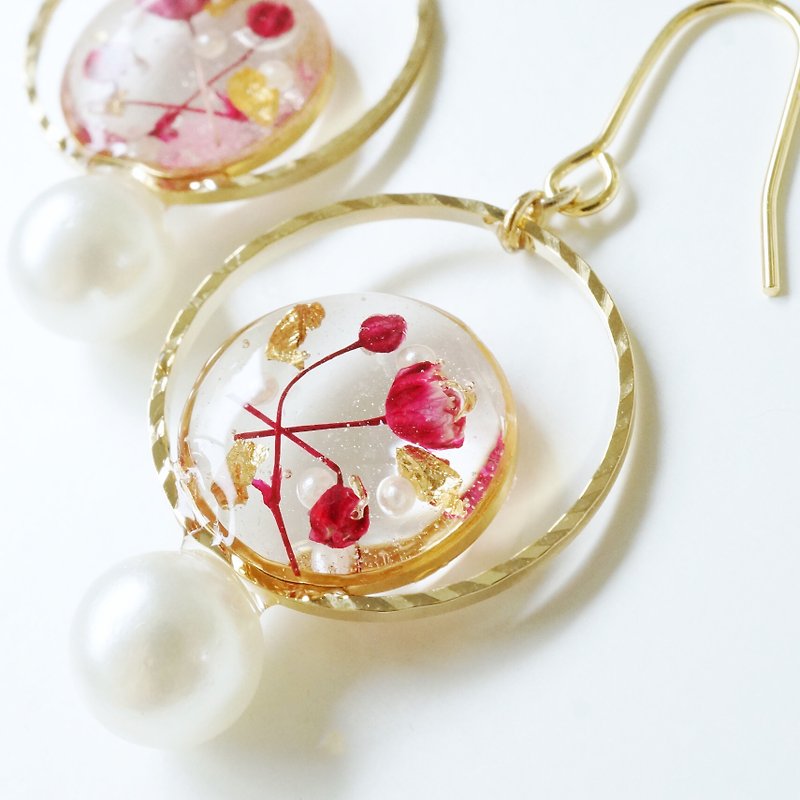 かすみ草と金箔パールピアスorイヤリング - 耳环/耳夹 - 植物．花 粉红色