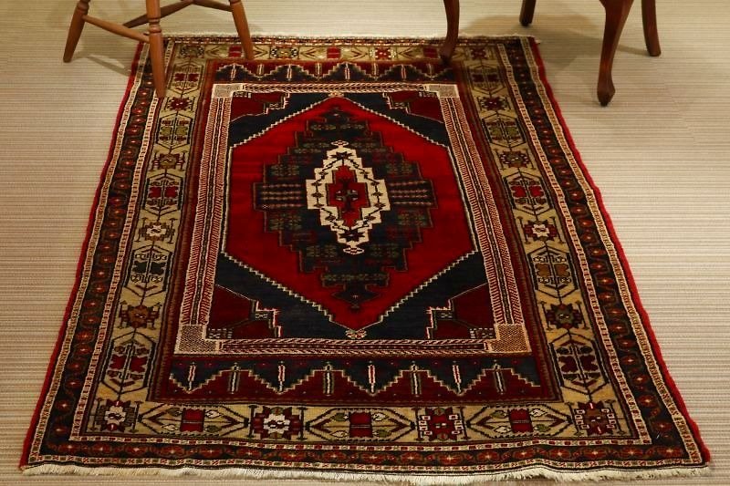 ハンドメイド 手織り 絨毯 ラグ アンティークキリム リビングサイズ 217×128cm - 被子/毛毯 - 其他材质 红色