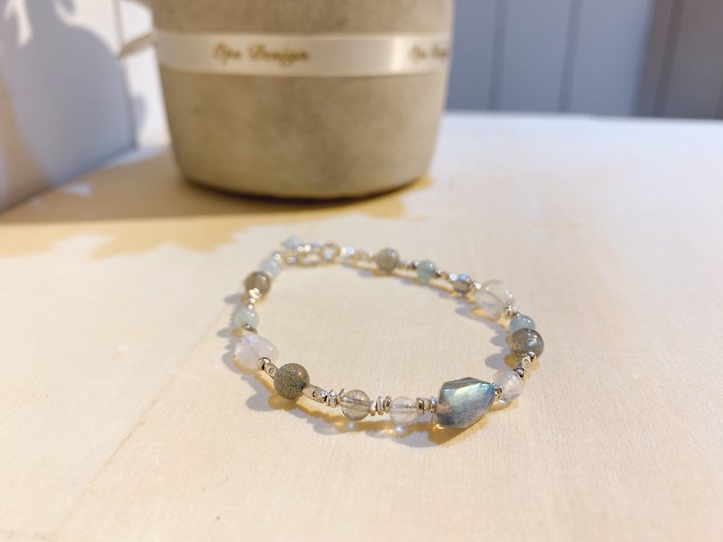 Ops Aquamarine bracelet -海水蓝宝/纯银/月光石/勇气/拉长石/ - 手链/手环 - 宝石 银色