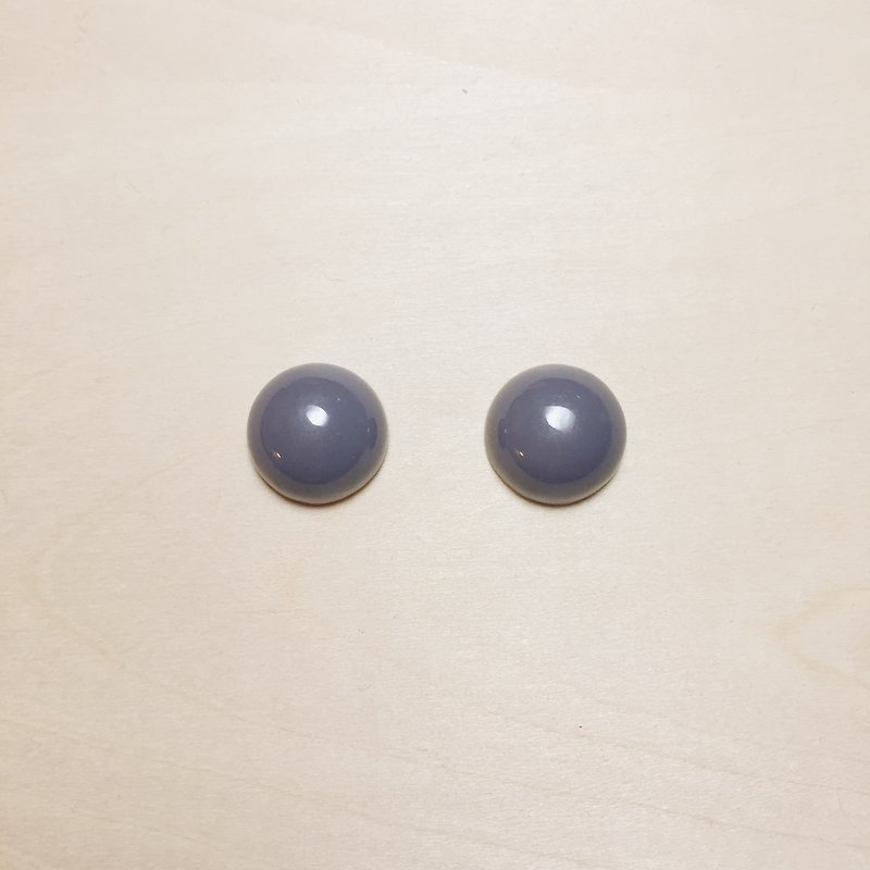 复古紫灰小丸子耳环 - 耳环/耳夹 - 树脂 灰色