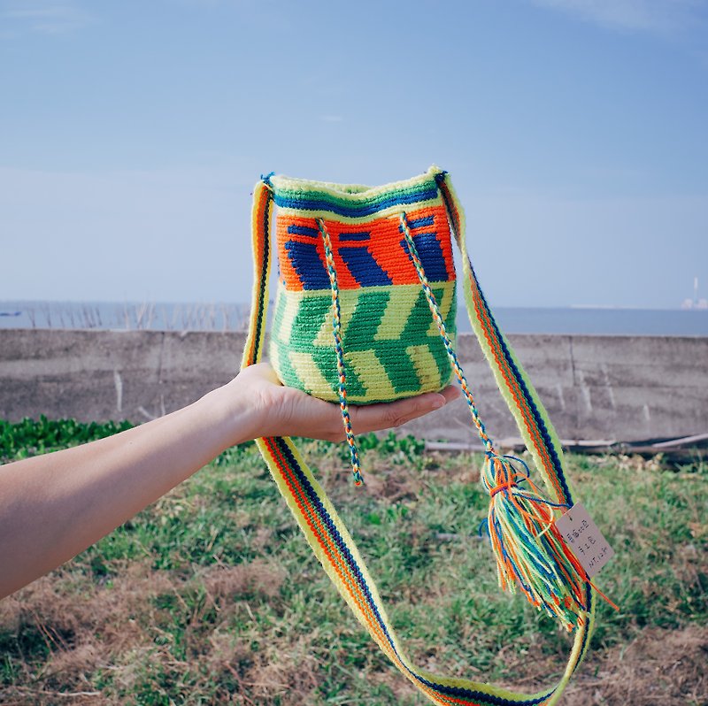 Wayuu bag 哥伦比亚手工编织包 迷你款 - 侧背包/斜挎包 - 棉．麻 