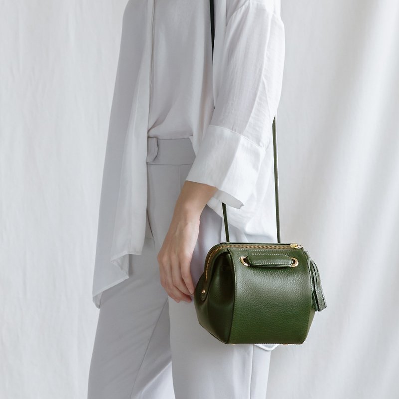 CUDDLE-MINIMAL WOMEN SOFT LEATHER BAG-DARK GREEN - 侧背包/斜挎包 - 真皮 绿色