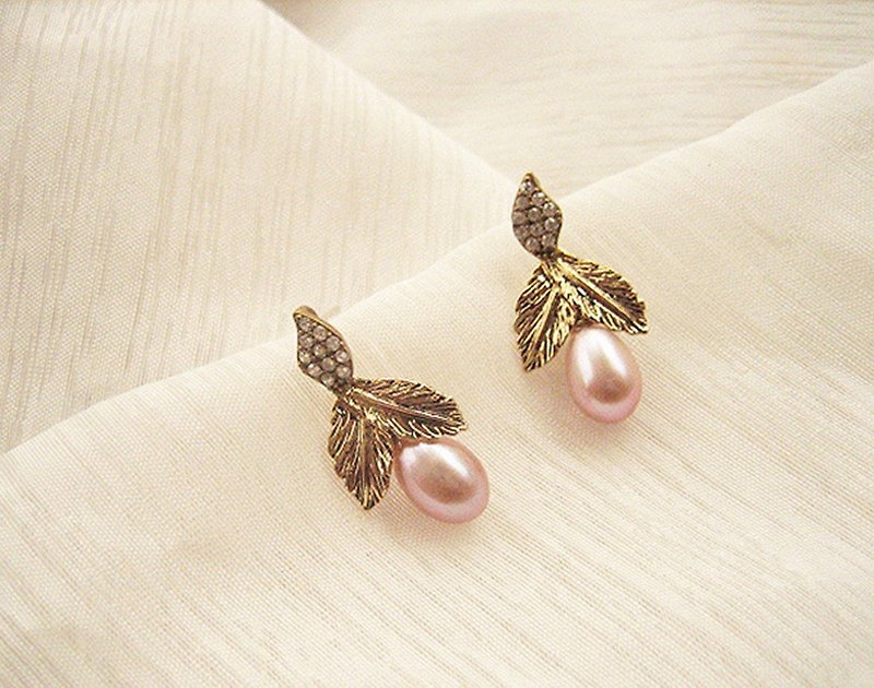 双叶果实淡水珍珠叶型镶钻耳环 - 耳环/耳夹 - 珍珠 粉红色